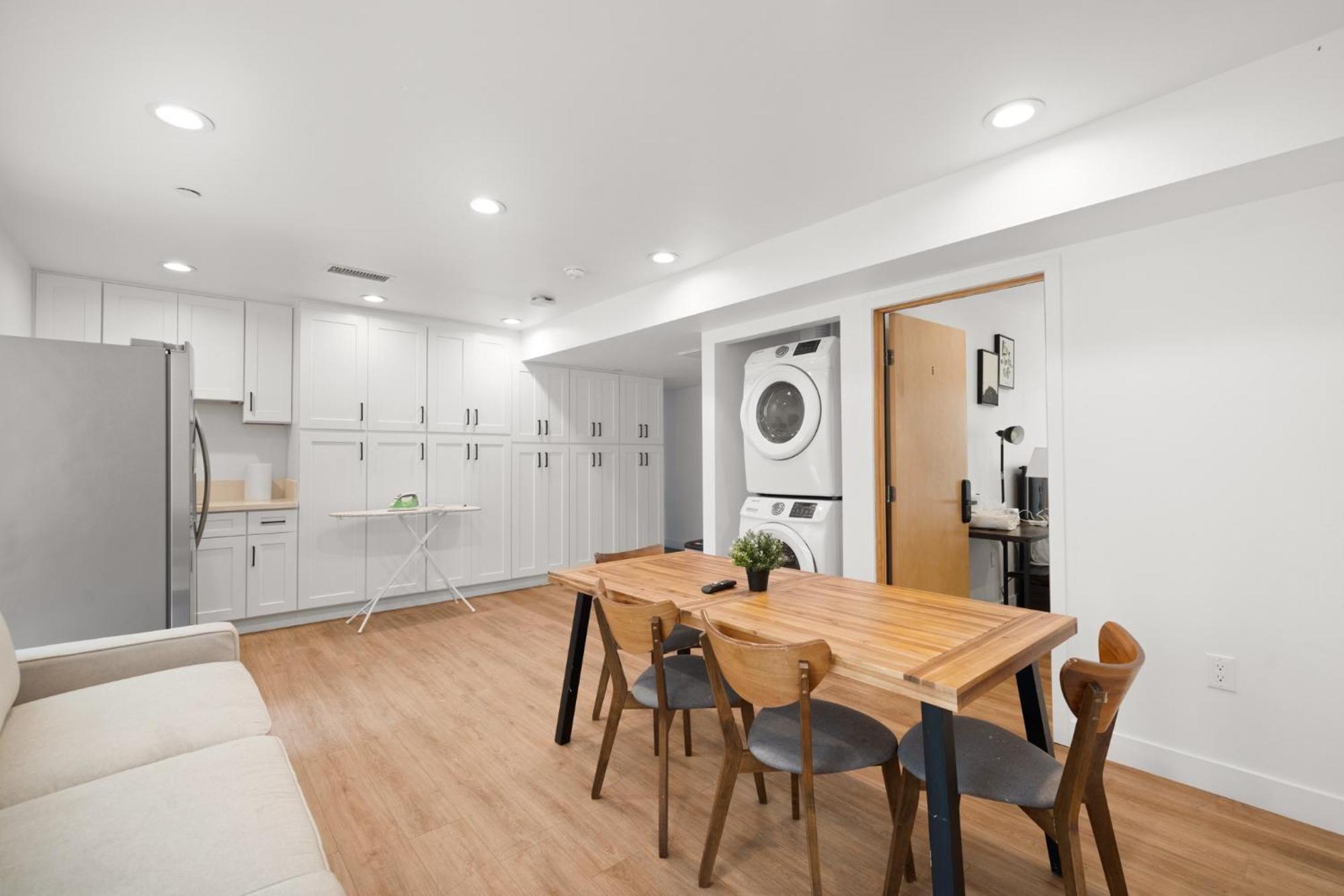 Modern Getaway In The Heart Of La Near Usc, Private Room With Share Living Room And Kitchen Los Ángeles Exterior foto