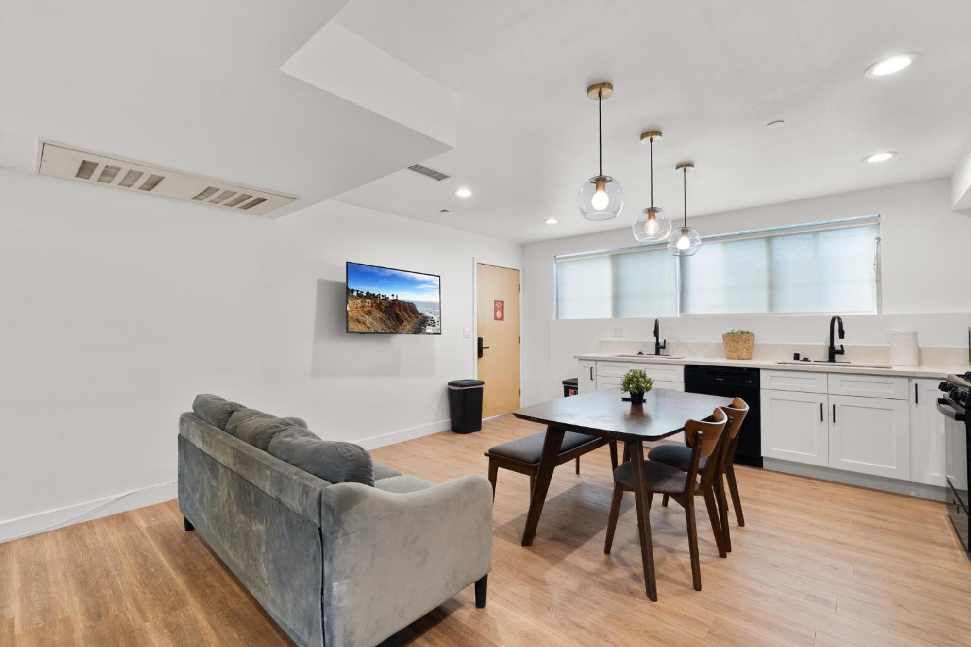 Modern Getaway In The Heart Of La Near Usc, Private Room With Share Living Room And Kitchen Los Ángeles Exterior foto