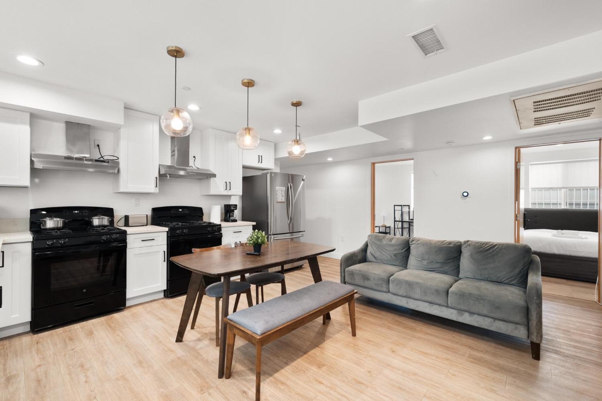 Modern Getaway In The Heart Of La Near Usc, Private Room With Share Living Room And Kitchen Los Ángeles Exterior foto