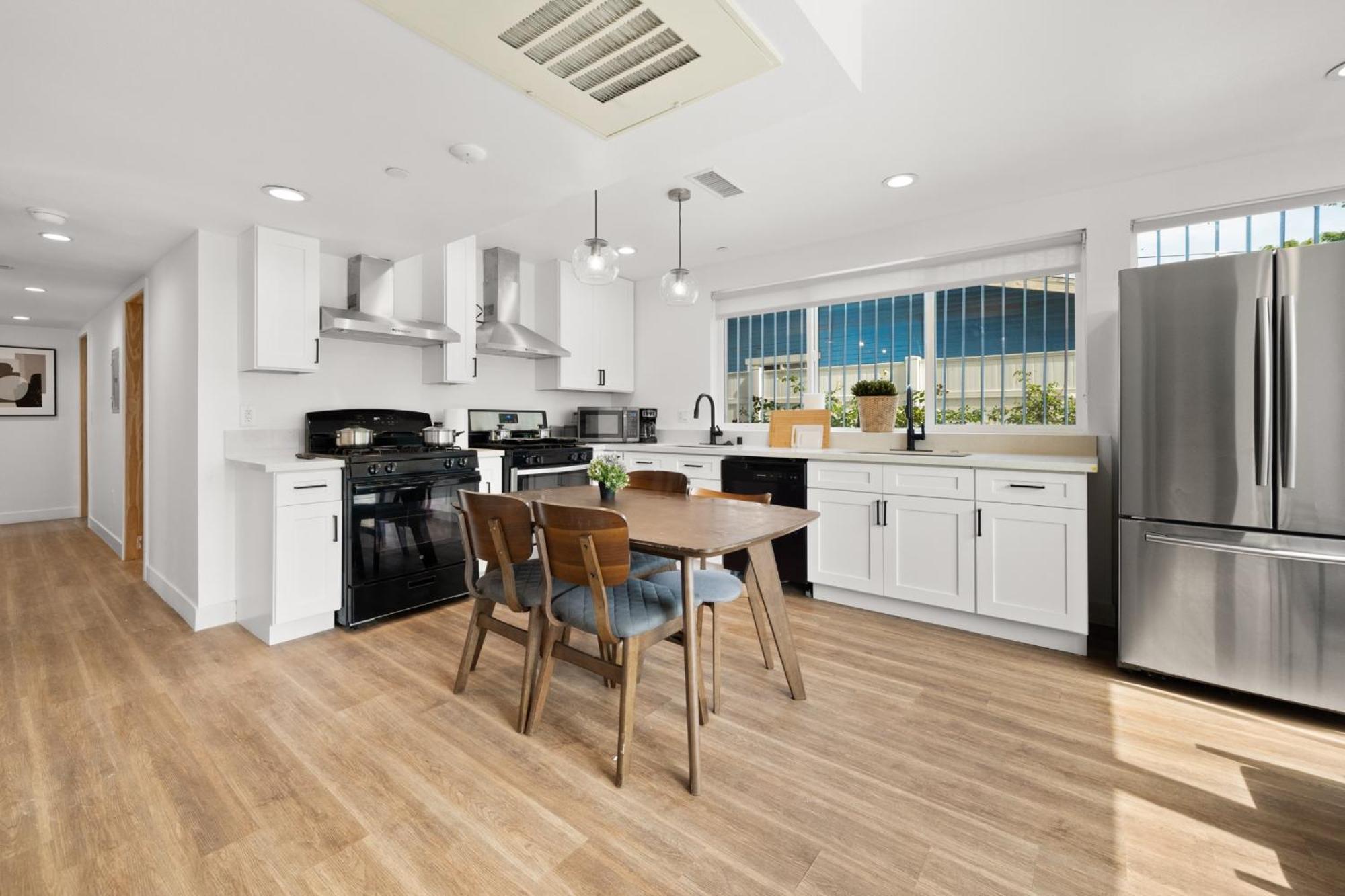 Modern Getaway In The Heart Of La Near Usc, Private Room With Share Living Room And Kitchen Los Ángeles Exterior foto