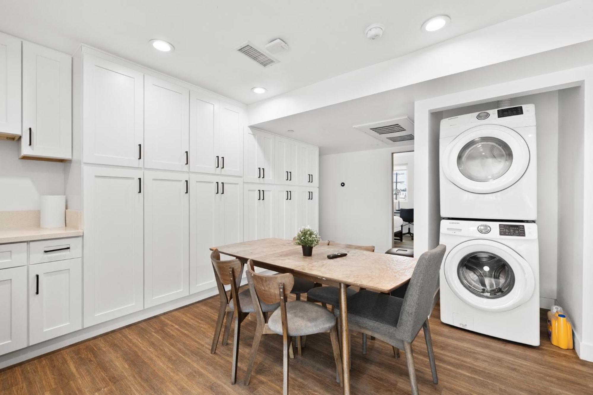 Modern Getaway In The Heart Of La Near Usc, Private Room With Share Living Room And Kitchen Los Ángeles Exterior foto